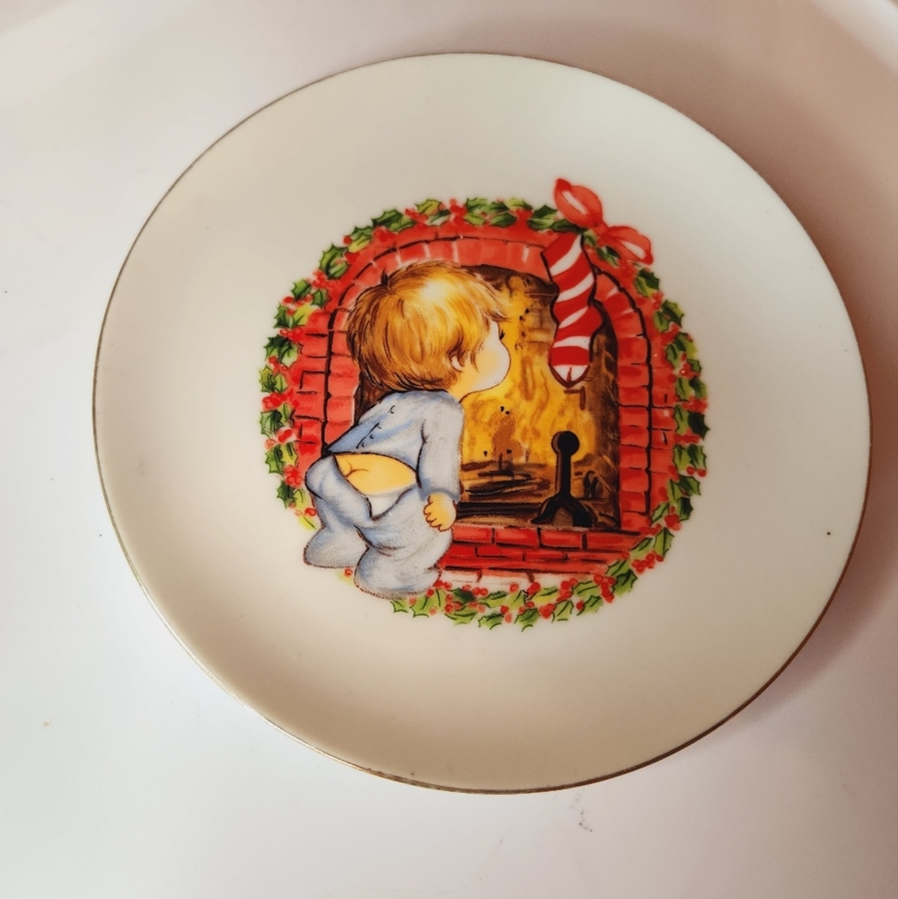 Jasco vintage 1982 fine porcelain Christmas plate